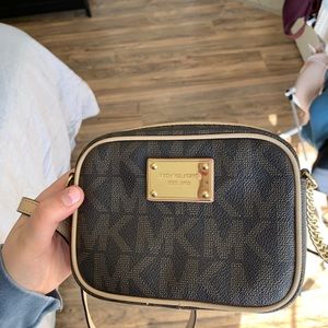 Small michael kors cross body